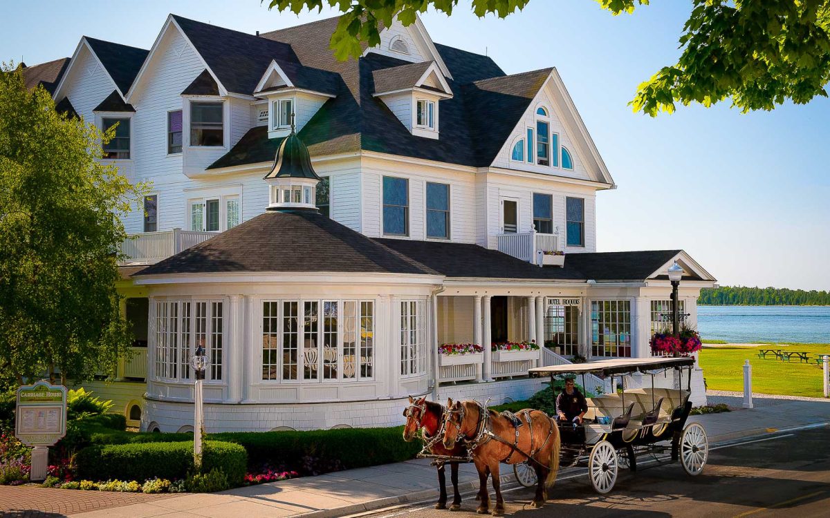 Iroquois Hotel exterior view